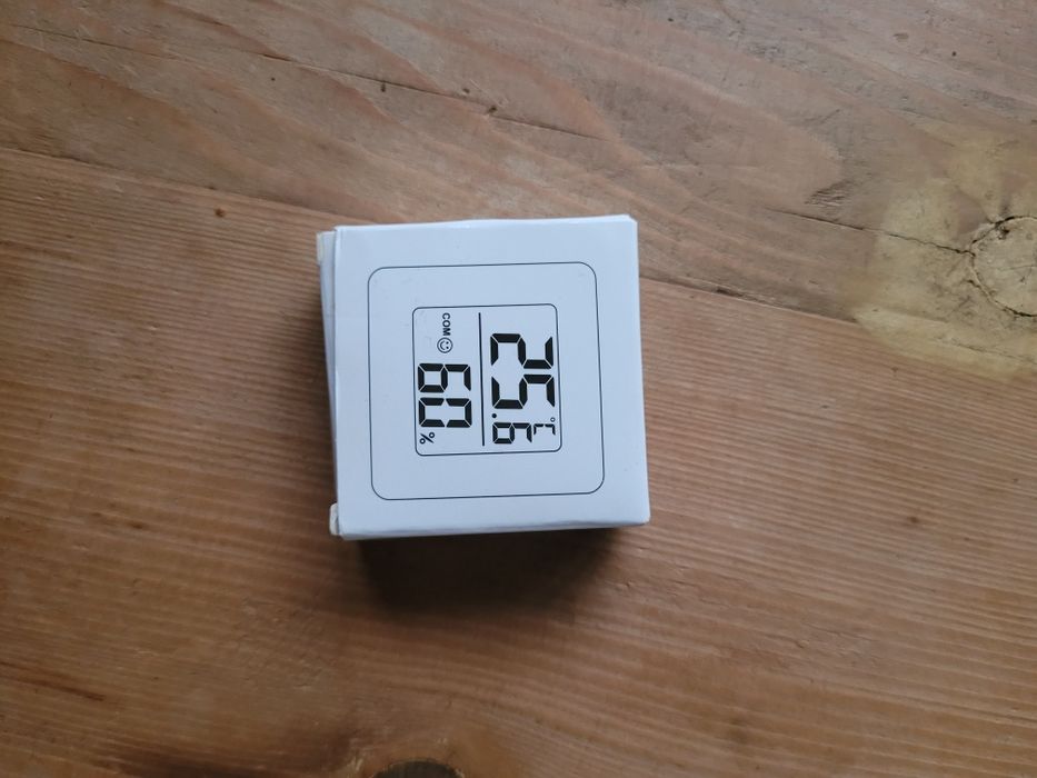 Termometru digital de camera