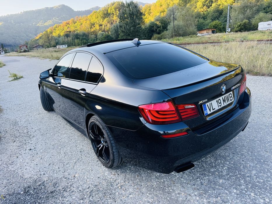 Bmw f 10 M550 xdrive / soft clouse / head up display / keyles go / ent