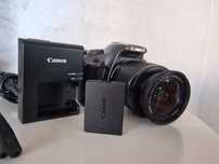 Фотоапарат Canon EOS 1100D със Обектив  EFS 18-55mm  macro 0.25m/0.8ft