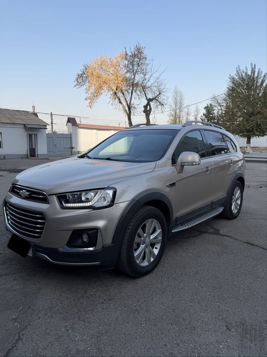Продаю Chevrolet Captiva, год 2013