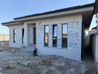 Casa zona Ford , Ionumi , Selgros cu gaz ,curent ,apa si canalizare