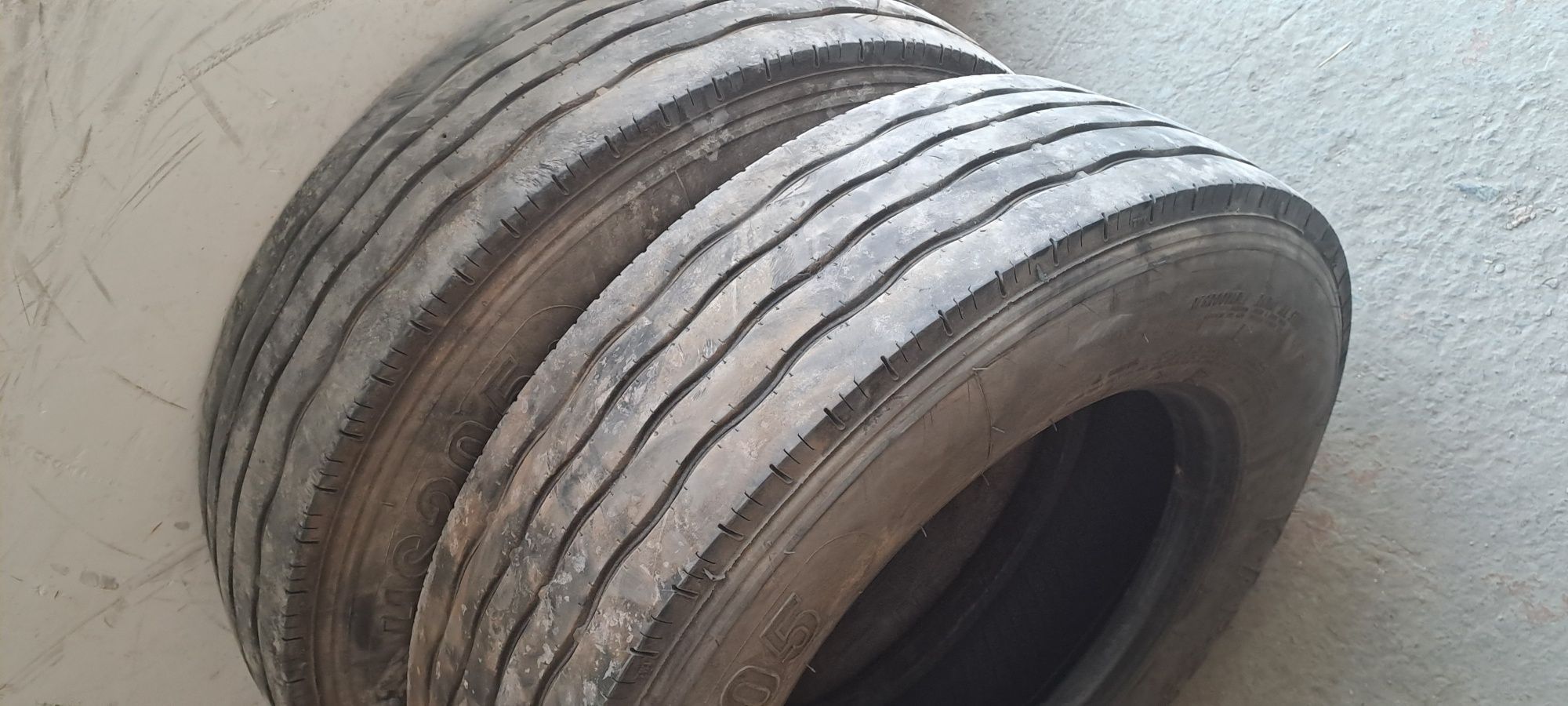 Kapsen 215 75  isuzu bolon  2 dona