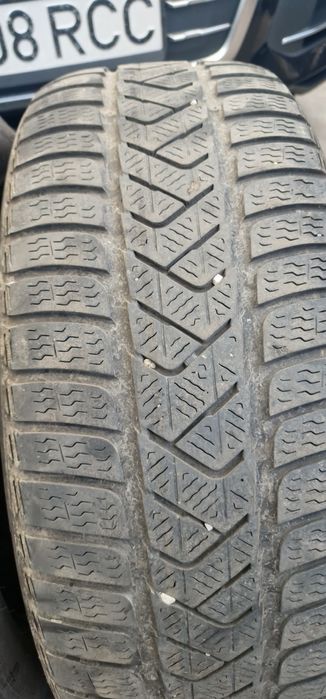 215 55 17 Pirelli 4 anvelope iarna