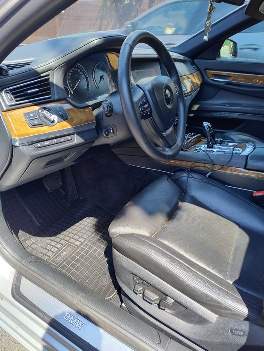 Bmw f01 f10 f30 seria 7   730D 2009 Individual,  5 butoane