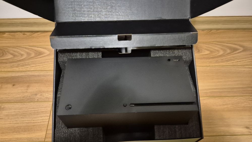 Microsoft Xbox Series X  SSD  1TB