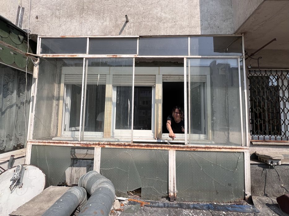 Кърти, чисти, извозва