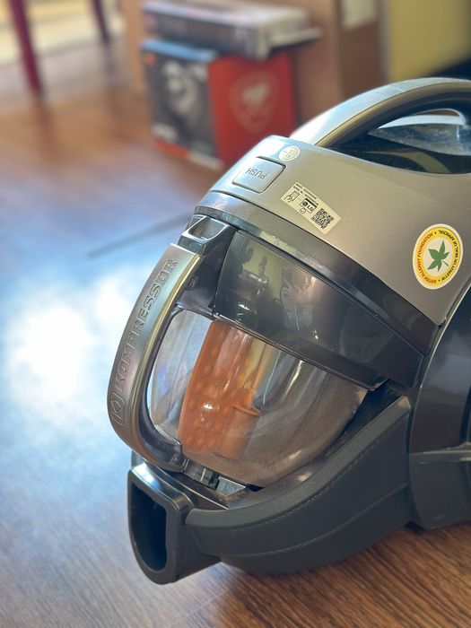 пылесос LG Kompressor