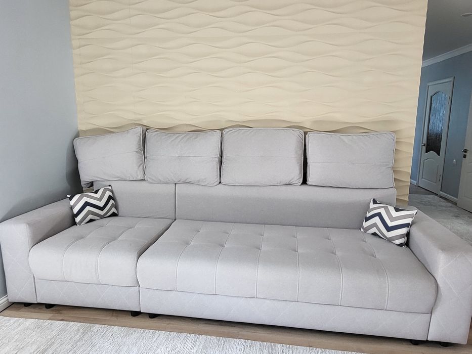 Продаю диван в отличном состоянии