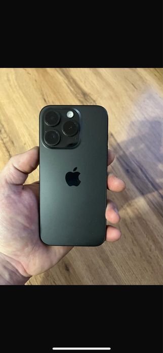 Продаю айфон 15 про