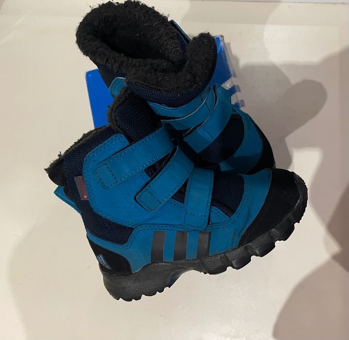 Продам ботинки adidas детские