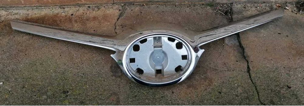 Решетка за Тойота Аурис 2018 г комплект или на части