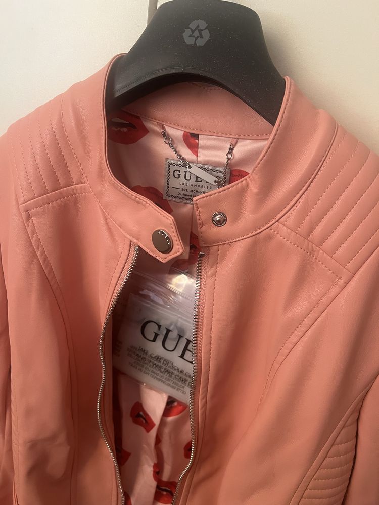 Чисто ново пролетно яке Guess, XS-S