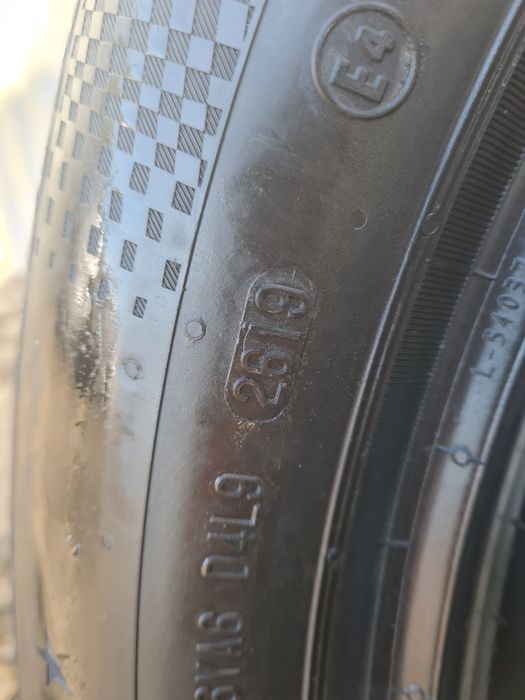 2 Anvelope de iarna *245/50R19*Continental*LICHIDARE STOC*75 Lei Buc *