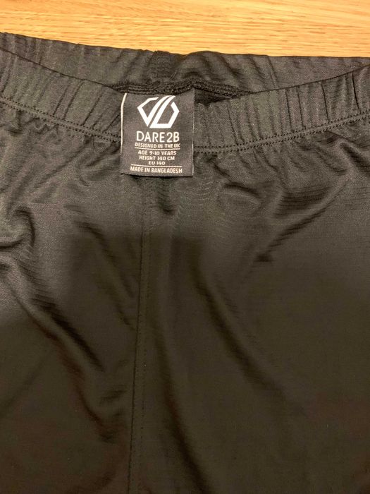 Pantaloni sport mărimea 140 marca Dare 2 B vârsta 9-10 ani