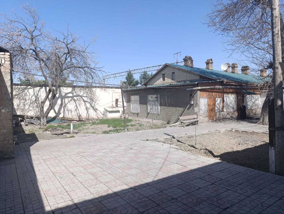 Продается дом 4-соток, 2- комнат ор.Автовокзал, Зафаршон махалля.
