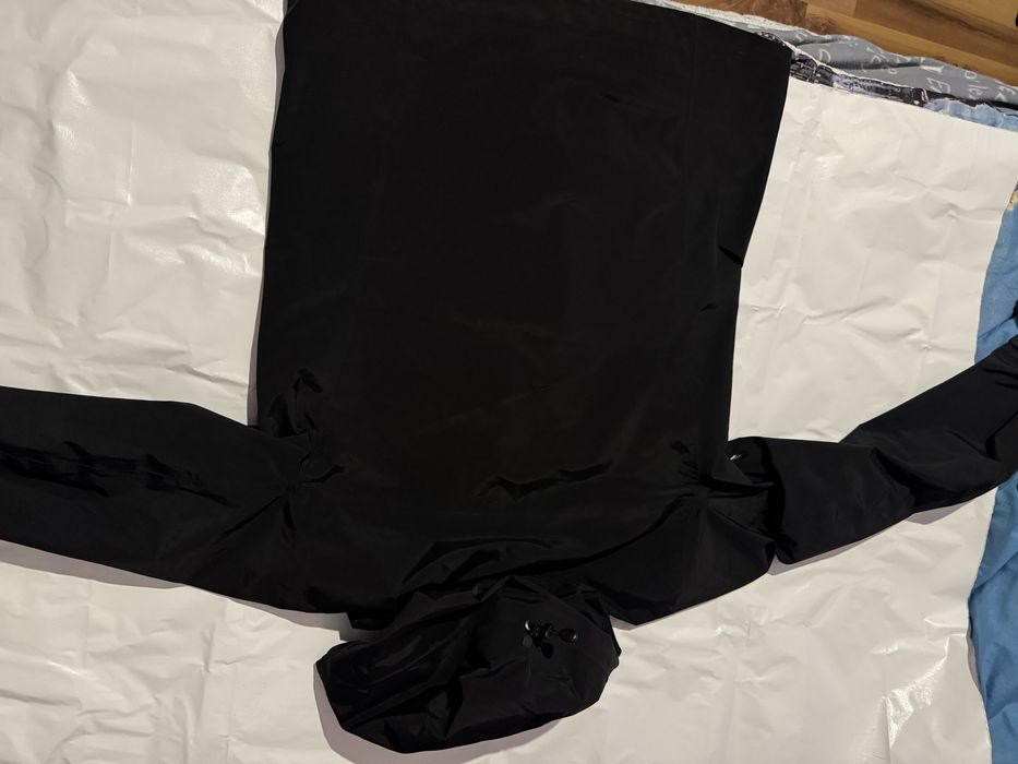 Непромокаема Ветровка На Arcteryx