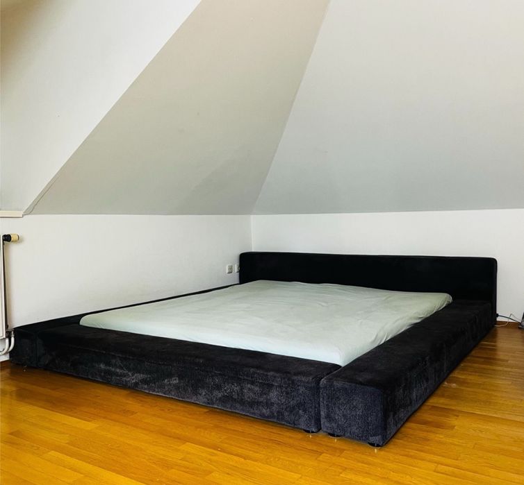 Vand paturi tapitate si din lemn aduse din germania