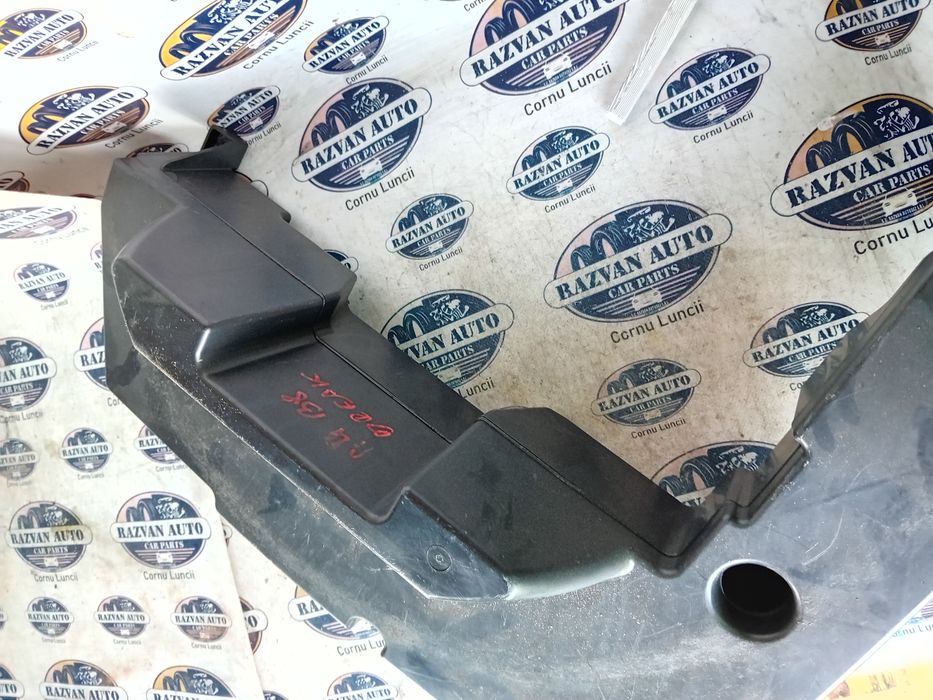 subwoofer spate original  audi a4 b8 2012