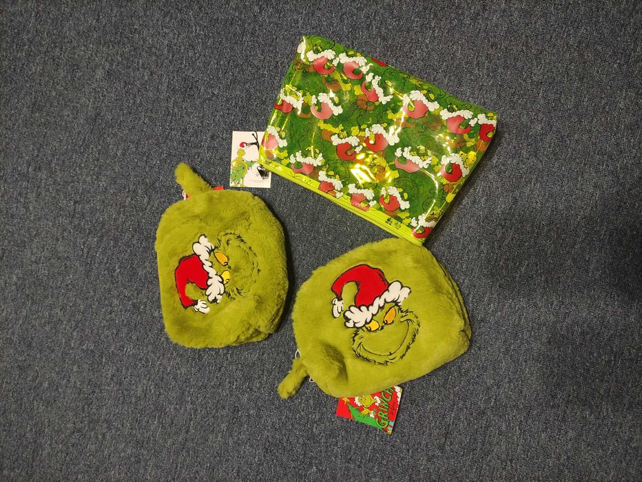 Чантичка и несесер Sinsay Grinch, пухкава чантичка, прозрачен несесер