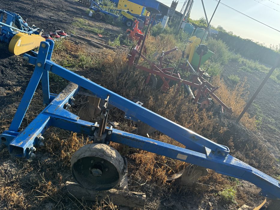 Плуг 4 корпуса, плн-4