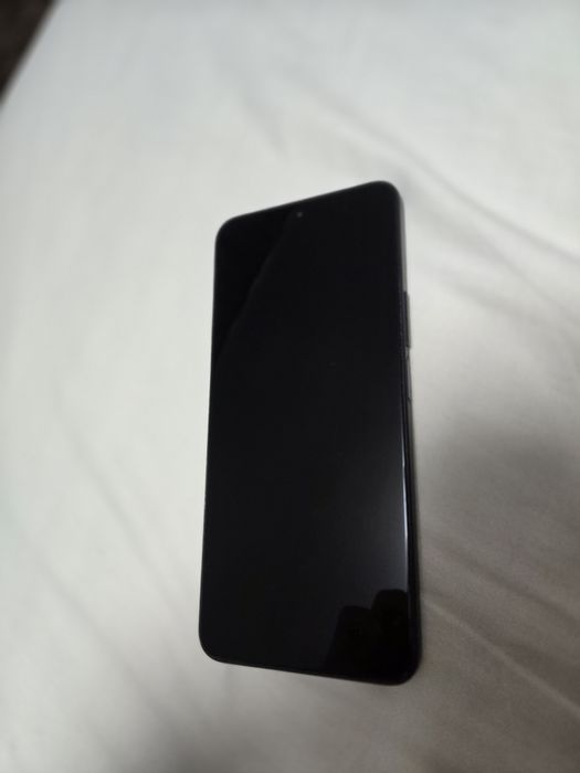 Honor x8  8 ram si 128 gb in stare foarte bună !!