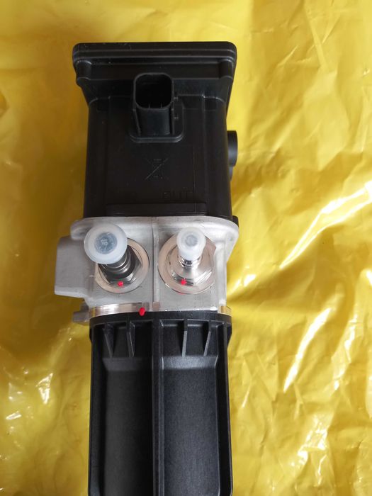 Vând pompă adblue Daf 105 E6