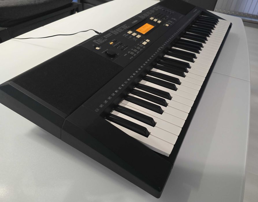Пиано Синтезатор Yamaha PSR-E343