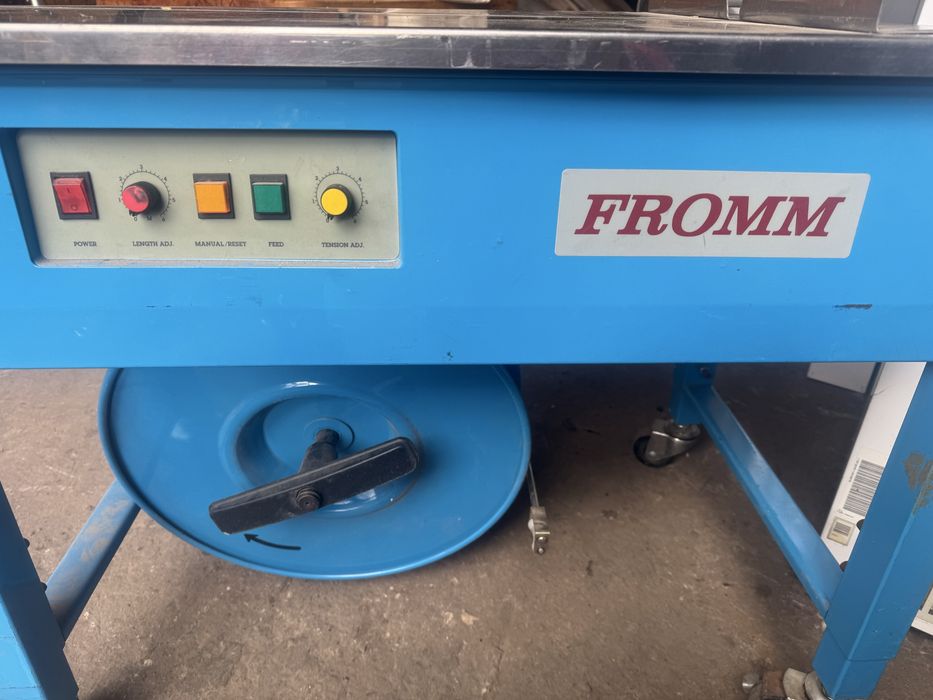 Masina de legat cu banda PP.