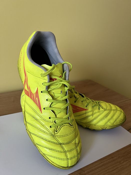 футболни обувки Mizuno Monarcida Neo III Select