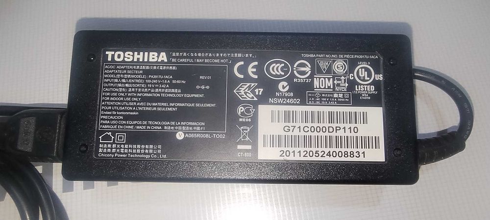 Dezmembrez Laptop Toshiba Satellite C855 - EL