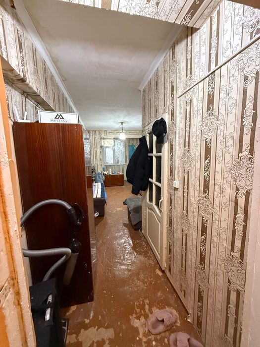 Продаю срочно 1 комнатную квартира на карасу 6 1/1/4