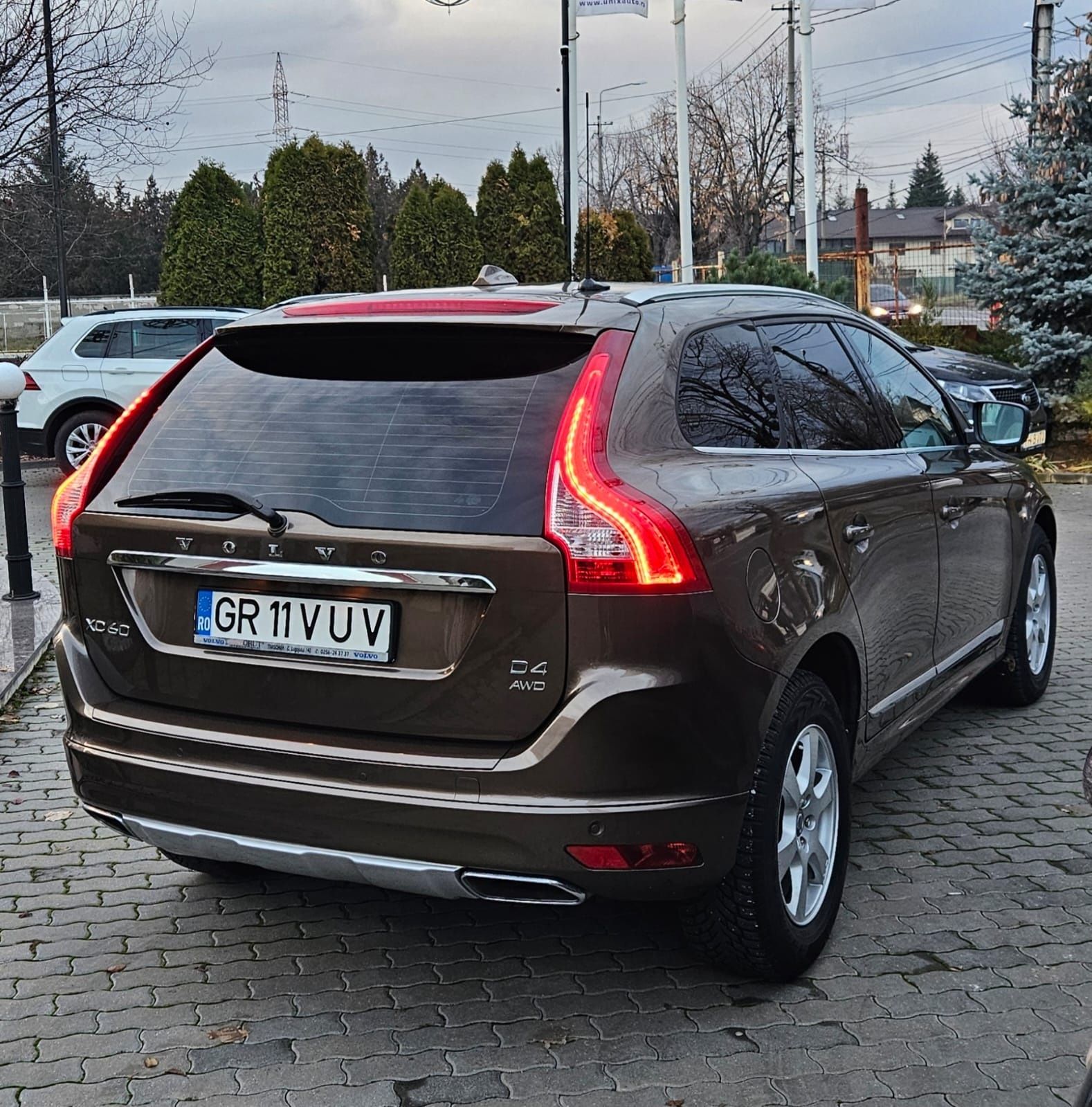 Vând Volvo XC 60