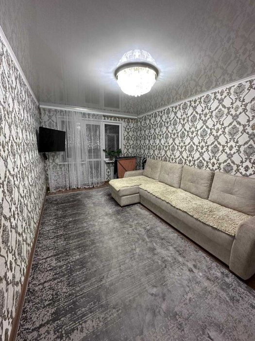 продам 2 комн в самом центре