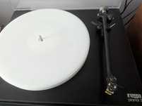 Pickup turntable high end Rega Planar 3 cu multe upgrade-uri