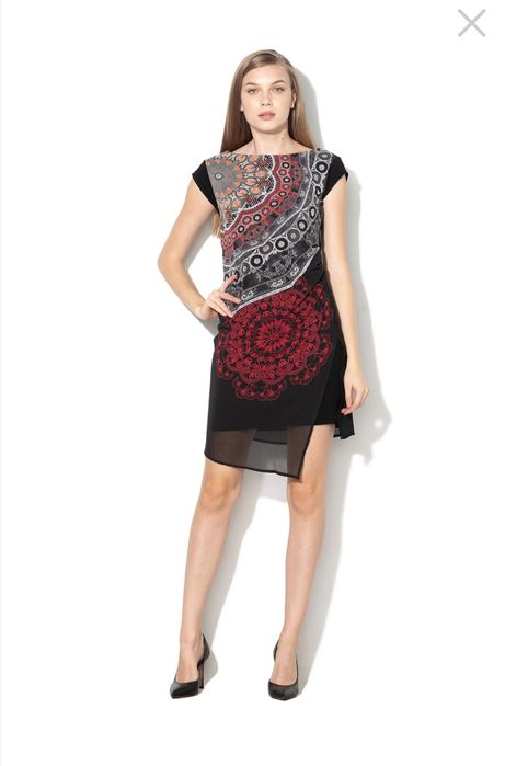 Рокля Babilon Desigual
Рокля Babilon с десен, Черен / Червен / Сив,