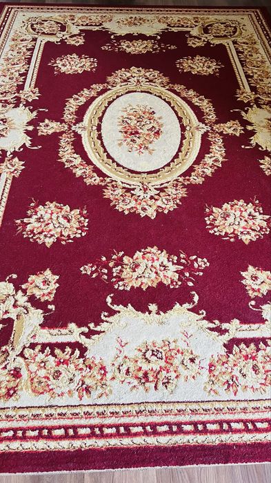 Ковры 2*3 в хорошем состоянии