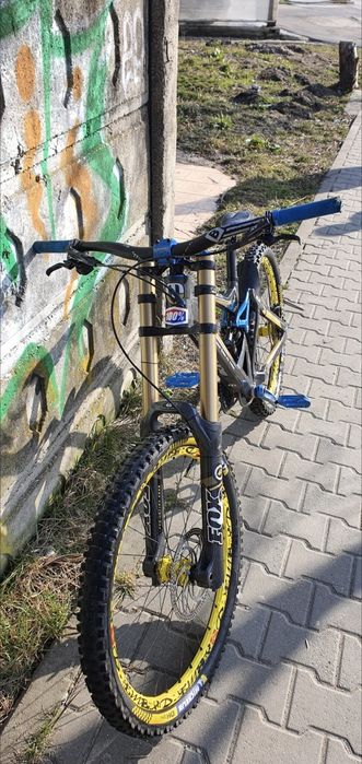Bicicleta Downhill Mondraker Summum wc 2013