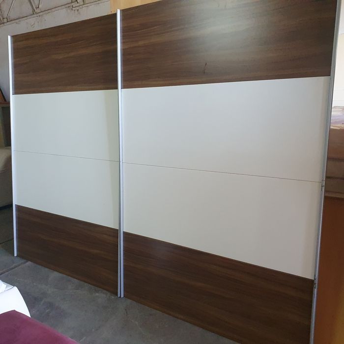 Dressing cu uși glisante