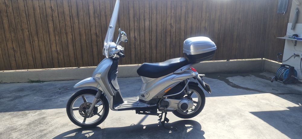Scuter piaggio liberty