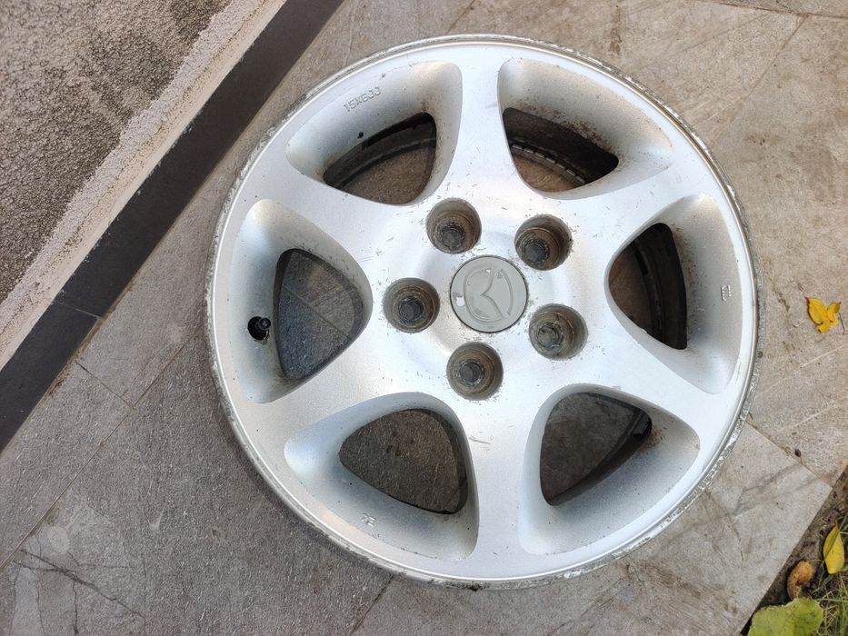 Jante R15, 5x114.3 originale Mazda si alte marci auto, lista e mai jos