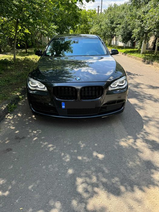 BMW Seria 7 F01 740d LCI