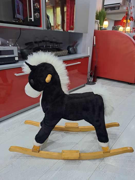 Люлеещо конче със звук