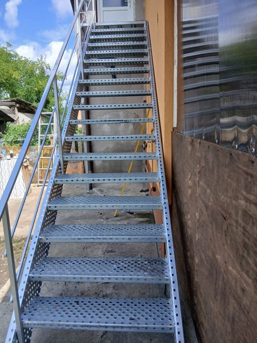 Scari metalice industriale la cela  mai  bună preț din România