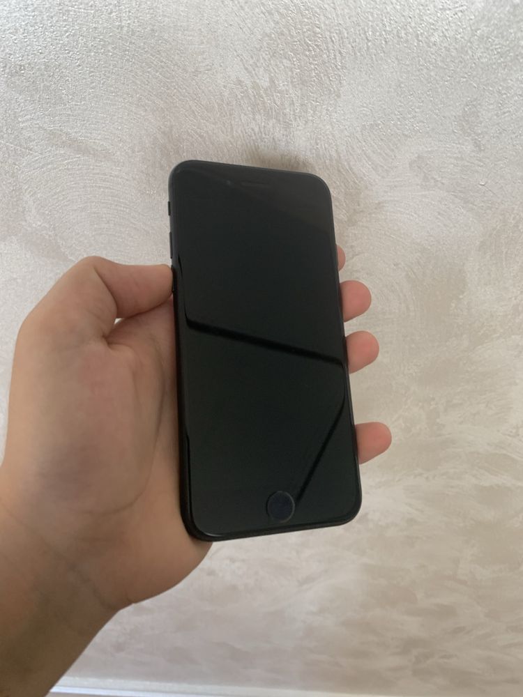 iPhone se 2020 64 gb ideal