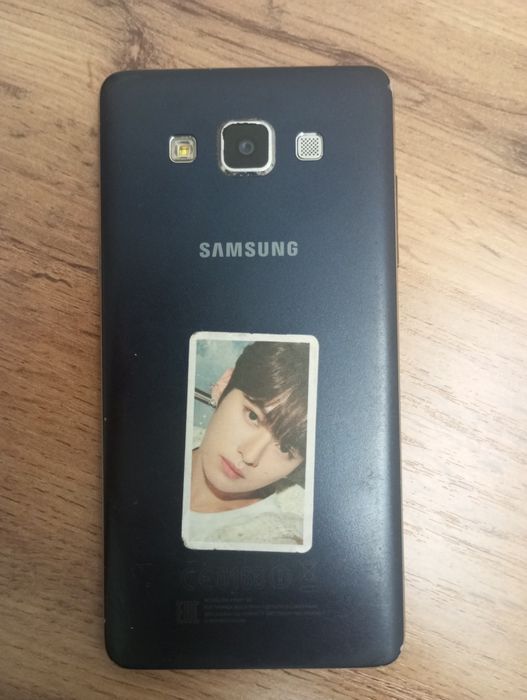 телефон самсунг черный