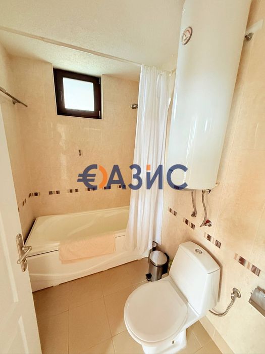 Продава се Четиристаен апартамент в с. Кошарица, Област Бургас - 133 кв.м за 835 €/кв.м - Снимка #12