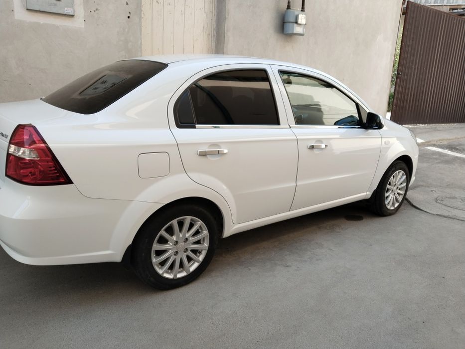 Nexia 3 Super holati tinniq
