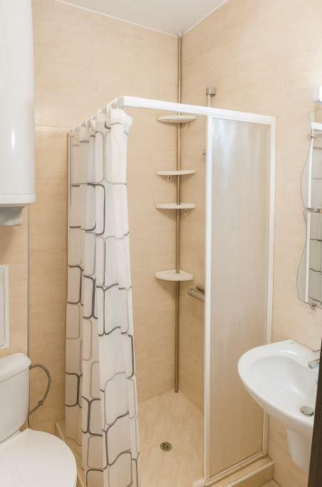 Дава се под наем Едностаен апартамент в Варна, Лятно кино Тракия - 30 кв.м за 298.86 € - Снимка #3