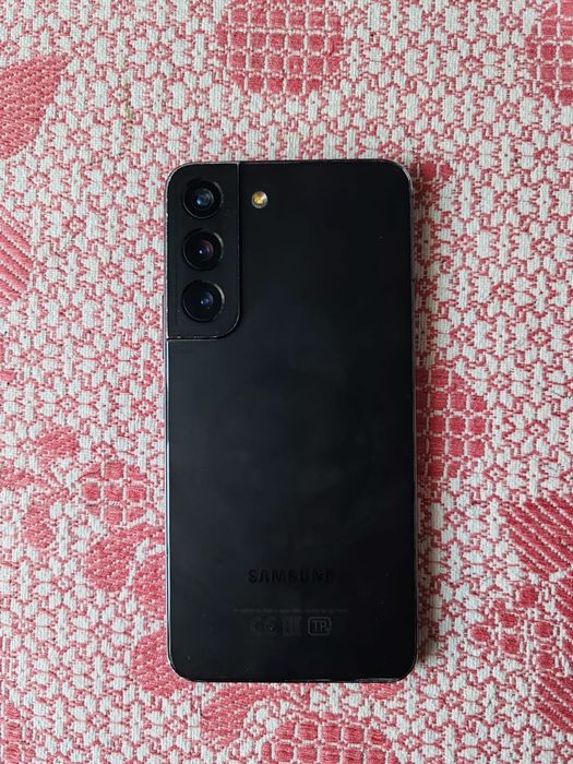 Samsung s22 8/256 Gb