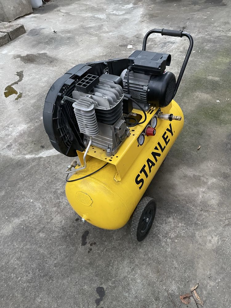 Compresor stanley 100L
